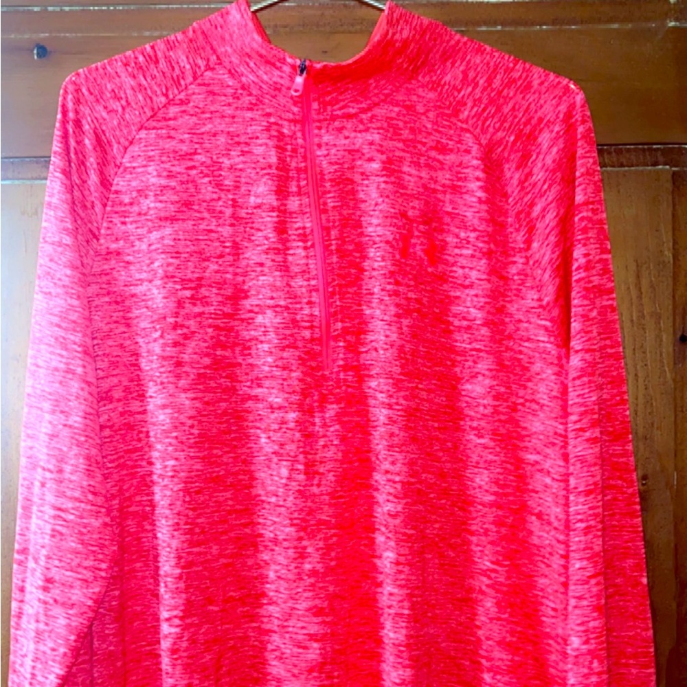 Women’s under armor 1/4 pullover. New without tags!